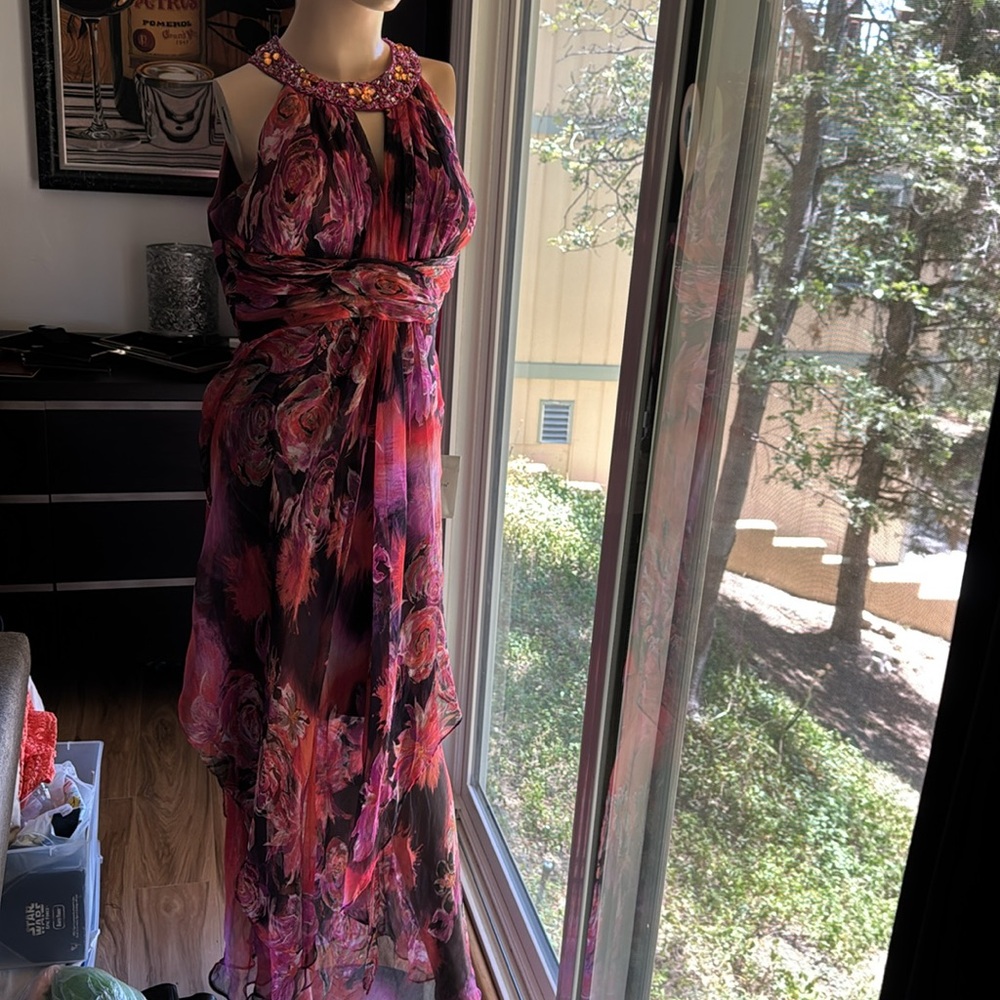 Brand new Nina Austin silk dress, halter, LARGE lined,  bra cup B-1
